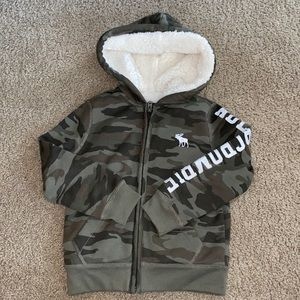 Abercrombie Kids zip up